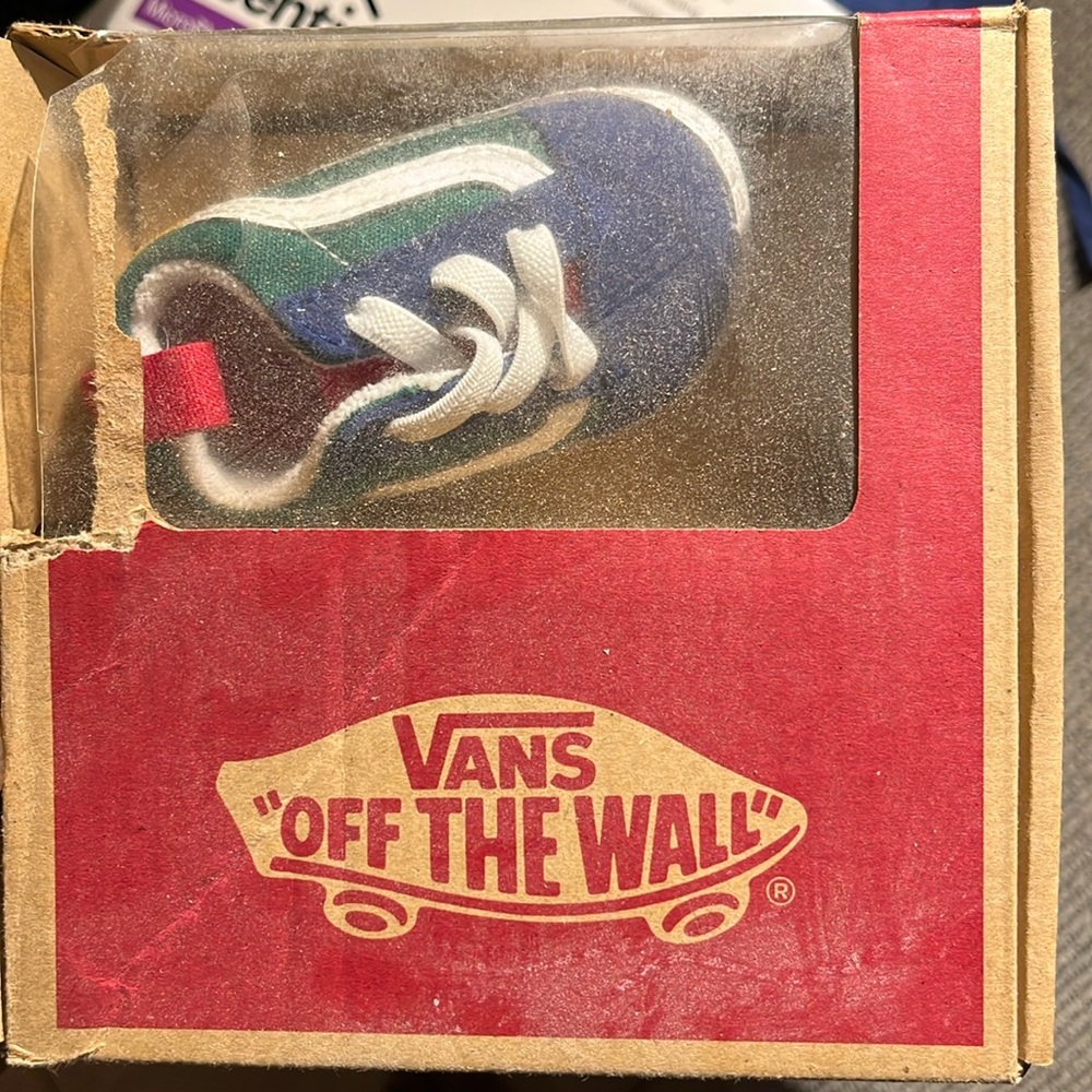 1c van crib bootie’s